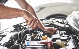 Difference-Between-an-Auto-Body-Shop-Versus-a-Mechanic